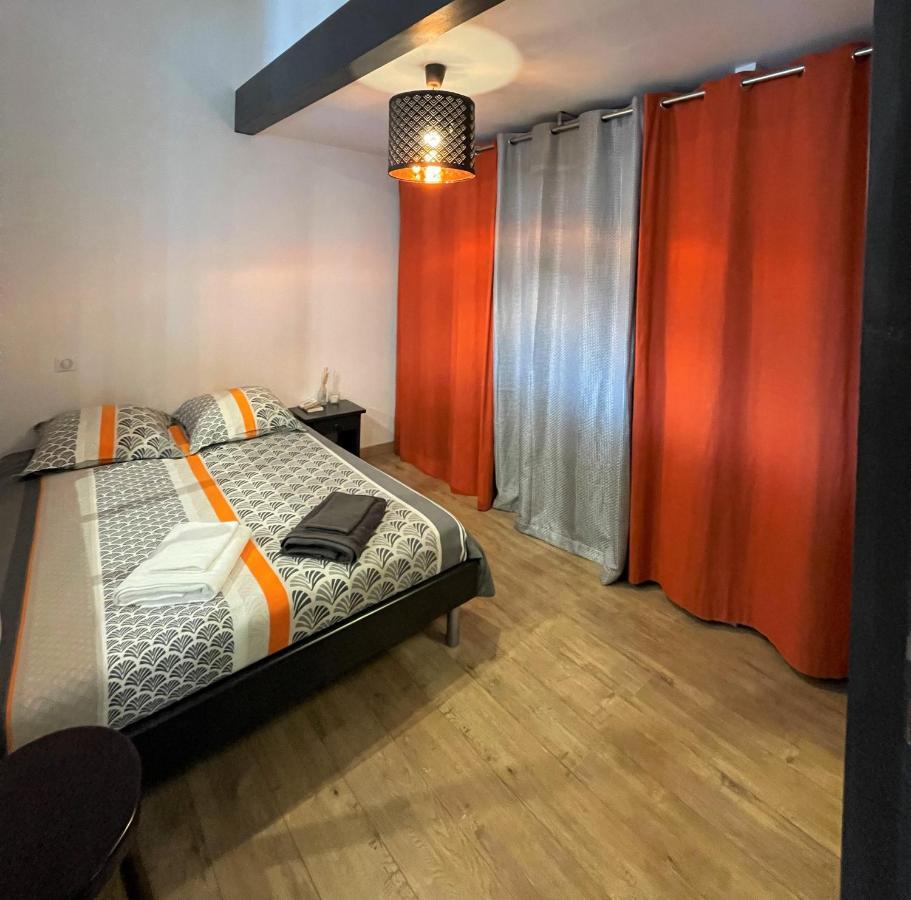 T2 De 40 M2 - Facile D'Acces, Lumineux Et Au Calme Daire Saint-Genet-Lerpt Dış mekan fotoğraf